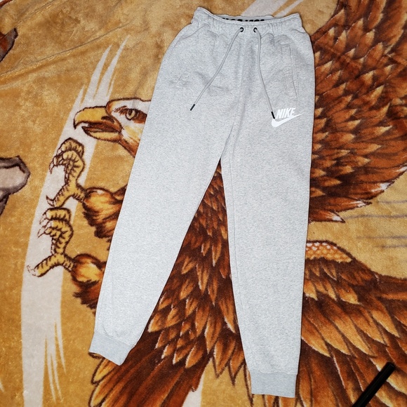mens nike joggers xs